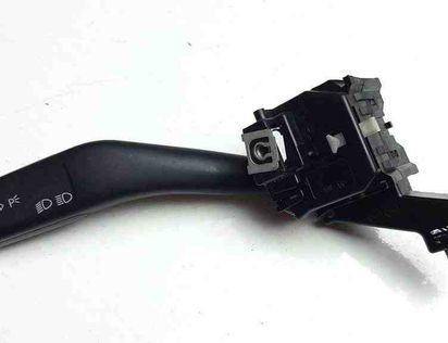 VOLKSWAGEN Golf 8 generation (2019-2023) поворота переключение  M5856,1K0953513 31909304