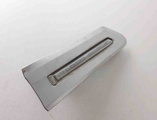 BMW 7 Series F01/F02 (2008-2015) Front Left Fender Turn Signal 7203371 31911179