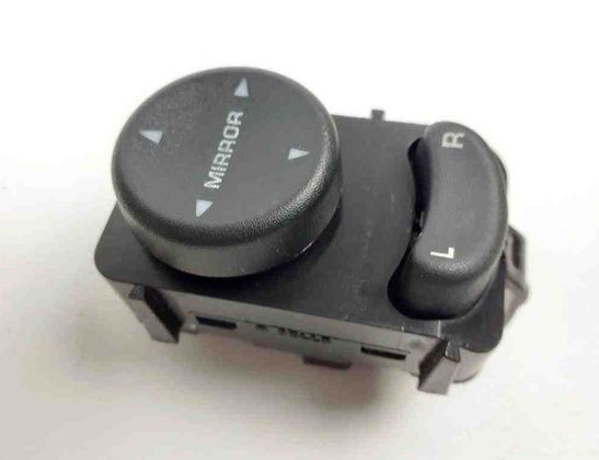 CHRYSLER Voyager 4 generation (2001-2007) Mirror adjustment switch 468531739754D,E509E325066U176 31911625