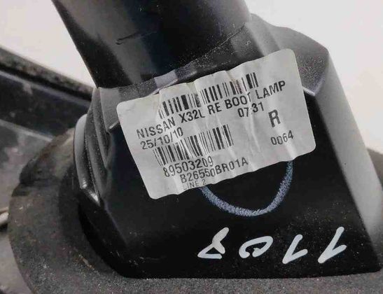 NISSAN Qashqai 1 generation (2007-2014) Фонарь крышки багажника правый 89503209 31927741