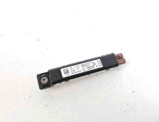 PORSCHE Cayman 982 (2016-2023) Bootlid Antenna Amplifier 992035225B 31935424