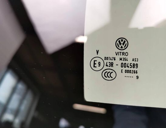 VOLKSWAGEN Tiguan 2 generation (2016-2024) Right rear door window 5NN845214A 32775646