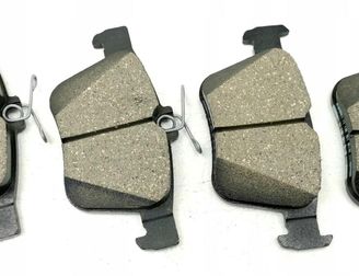 VOLKSWAGEN Passat B1 (1973-1981)  Rear brake pads 4039378628949 32776121
