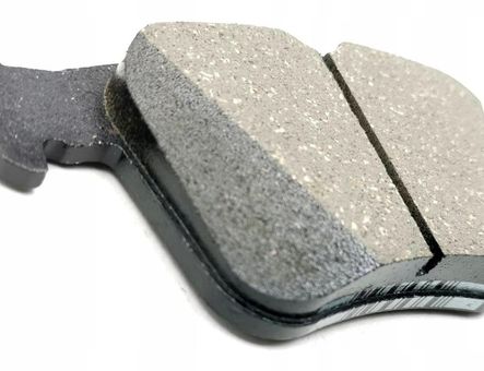 VOLKSWAGEN Passat B1 (1973-1981)  Rear brake pads 4039378628949 32776121