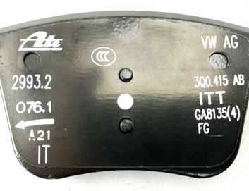 VOLKSWAGEN Passat B1 (1973-1981)  Rear brake pads 4039378628949 32776121