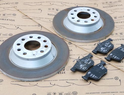 VOLKSWAGEN Golf 8 generation (2019-2023)  Rear brake pads 3Q0615601A 32777953