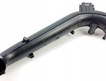 VOLKSWAGEN Golf 8 generation (2019-2023) Right Side Intercooler Hose 04E145673P 32847413