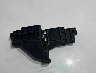 AUDI A8 D3/4E (2002-2010) Drošinātāju kārba 4E0971845F 31463636