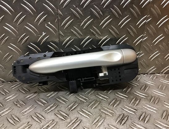 RENAULT Scenic 3 generation (2009-2015) Наружная ручка задней левой двери 806070033R 33079730