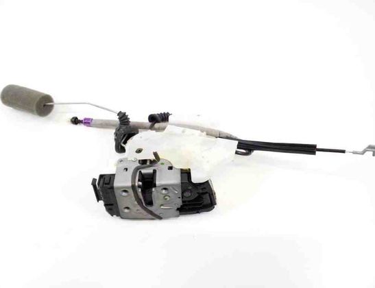 MERCEDES-BENZ CLS-Class C218/X218 (2011-2017) Замок передней левой двери A2047203735 28056117