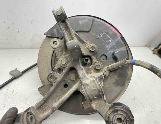 LEXUS GS 4 generation (2011-2020) Rear Left Wheel Hub 32136839