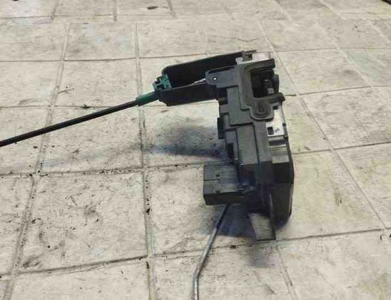 OPEL Astra H (2004-2014) Замок передней левой двери 13210748,41412091 21033430