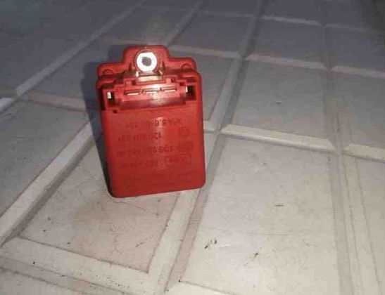 VOLKSWAGEN Bora 1 generation (1998-2005) Реле вентилятора печки салона 1J0907521,5DS00646701 21036261