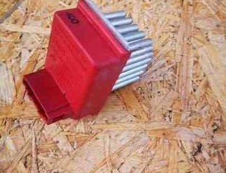 AUDI A4 B5/8D (1994-2001) Salona mazā ventilatora relejs 1J0907521 21036311