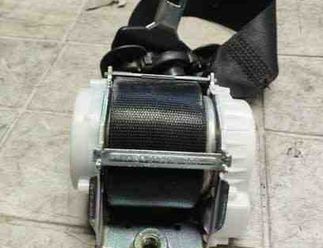 BMW 1 Series E81/E82/E87/E88 (2004-2013) Front Left Seatbelt 33059848C 21040866
