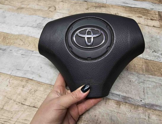 TOYOTA Corolla Verso 1 generation (2001-2009) Steering Wheel Airbag 8420503 23326848