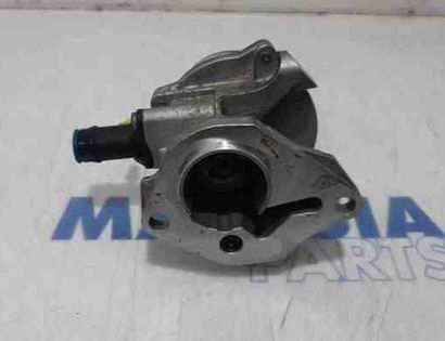 RENAULT Clio 4 generation (2012-2020) Vacuum Pump 150003395R,8200577807,8201005306,146505272R,146508923R,705641000,16T041 26964585