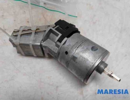 PEUGEOT 3008 1 generation (2010-2016) Ignition Lock 4162XT,4162KF 27522216