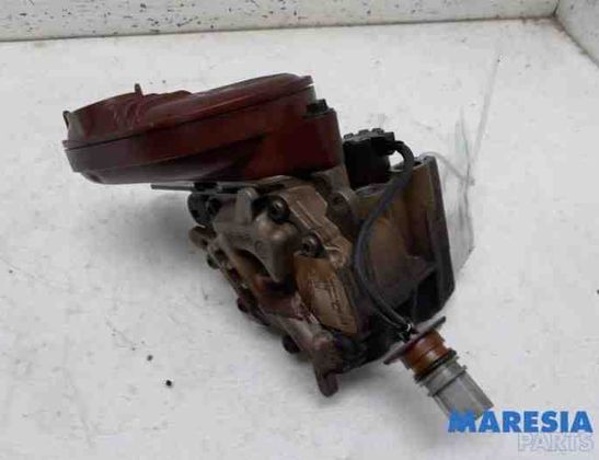 RENAULT Clio 4 generation (2012-2020) Oil Pump 150002257R,150007372R 27523730
