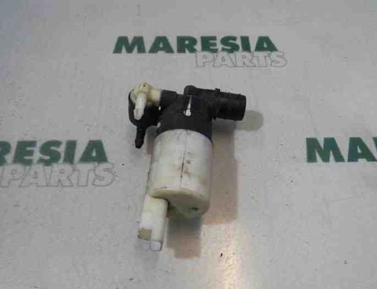 RENAULT Megane 2 generation (2002-2012) Windscreen Nozzle Jet 7700428386,7700428385,8200295685 27763799