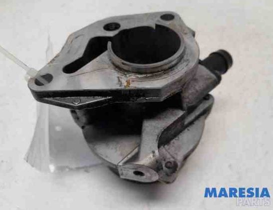 RENAULT Clio 4 generation (2012-2020) Вакуумный насос 8201005306,146505272R 27851010