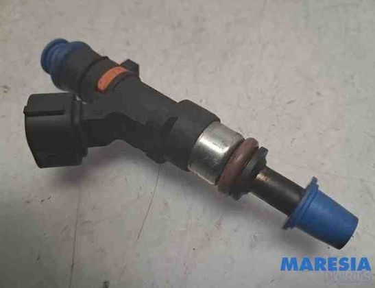 RENAULT Clio 4 generation (2012-2020) Форсунка 0280158366,166004787R 29777041