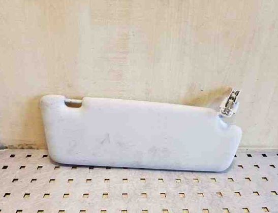 AUDI A4 B8/8K (2011-2016) Защита от солнца левая 8K0857551 26094564