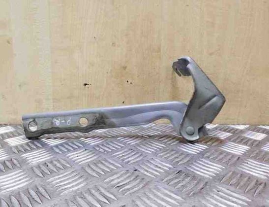 VOLKSWAGEN Tiguan 1 generation (2007-2017) Priekšējā labā dzinēja pārsega eņģe 5N0823302A 26109345