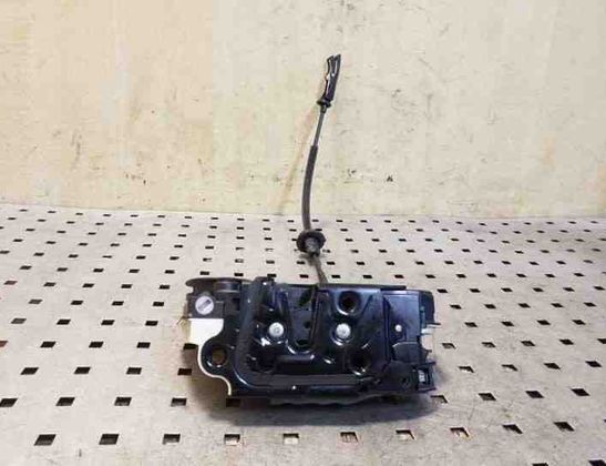 VOLKSWAGEN Golf 6 generation (2008-2015) Aizmugurējo kreiso durvju slēdzene 5K4839015H 26156740