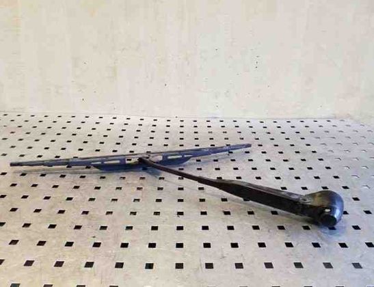 AUDI A6 C4/4A (1994-1997) Bagāžas nodalījuma loga tīrītāja svira 4A9955407 26189373