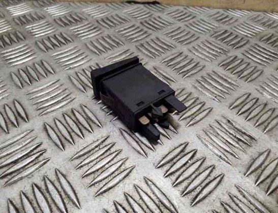 AUDI A6 C4/4A (1994-1997) Avārijas poga 4A0941509A 26194928