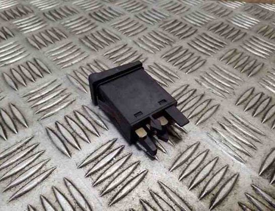 AUDI A6 C4/4A (1994-1997) Avārijas poga 4A0941509A 26194945