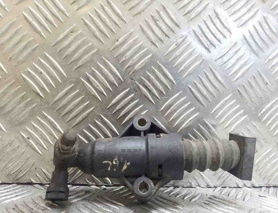 VOLKSWAGEN Golf 3 generation (1991-1998) Clutch Cylinder 1J0721261F 32166641