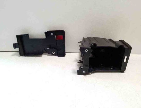 VOLVO XC60 2 generation (2017-2024) Fuse Box 31652061,31652062 32178907