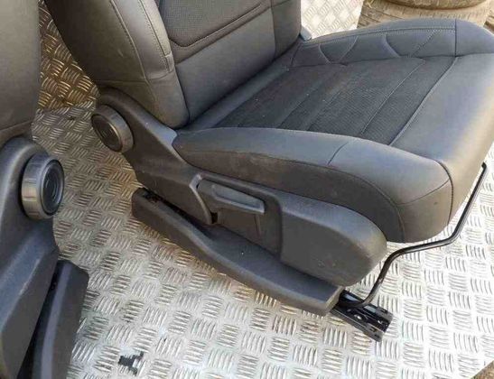 CITROËN C5 AirCross 1 generation (2017-2024) Interior Seats W/ Door Cards Kit 32181352