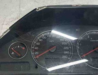 VOLVO XC70 2 generation (2000-2007) Спидометр 8673262 30579070