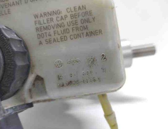 SEAT Altea 1 generation (2004-2013) Рабочий тормозной цилиндр 1K1611301,03350886321 22726631