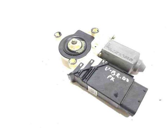 VOLKSWAGEN Bora 1 generation (1998-2005) Front Left Door Window Regulator Motor 1J1959801C 23026596