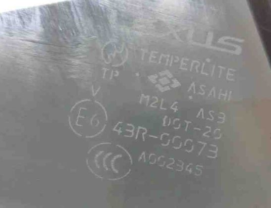 LEXUS RX 2 generation (2003-2009) Rear door glass rail 43R00073,A002345,13L4AS3 23032834