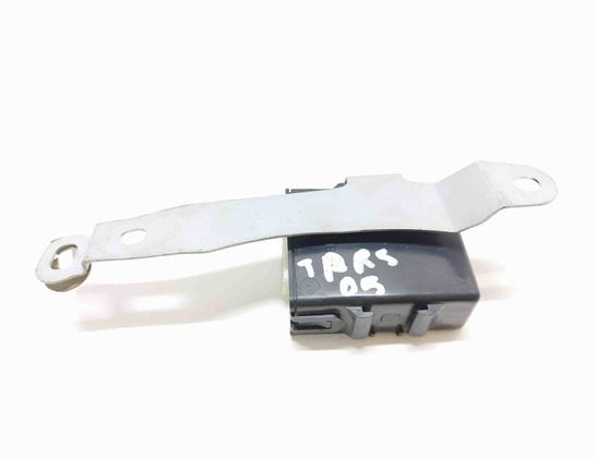 TOYOTA Prius 2 generation (XW20) (2003-2011) Блок управления дверей передние левые 8999147010 29475008