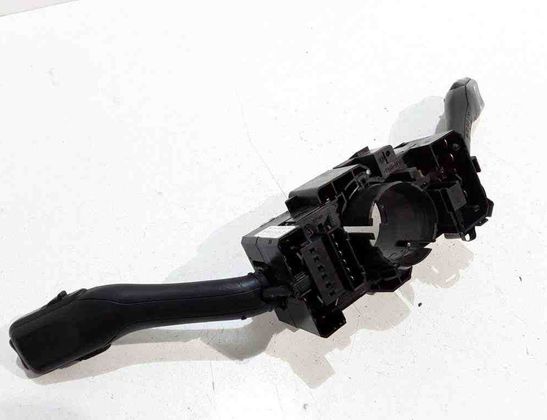 AUDI A6 C5/4B (1997-2004) Подрулевой переключатель 8L0953513 32091603