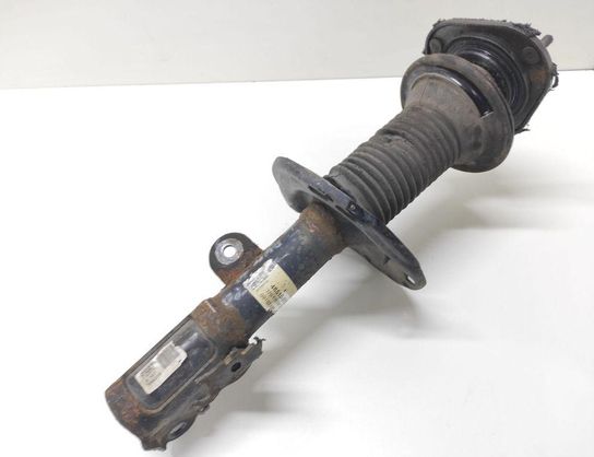 TOYOTA Avensis 3 generation (2009-2020) Front Right Shock Absorber 32750582