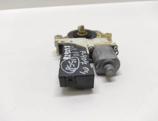 PEUGEOT 406 1 generation (1995-2004) Маторчик стеклоподъемника передней левой двери 0130822201 32785353