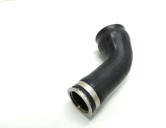 BMW 7 Series F01/F02 (2008-2015) шланг радиатора интеркулера 7575407 32815484