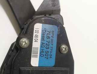 VOLKSWAGEN Touareg 1 generation (2002-2010) Throttle Pedal 7L6723507 32863992