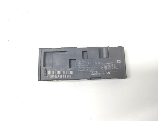 MERCEDES-BENZ C-Class W204/S204/C204 (2004-2015) Aizmugurējā vāka / bagāžnieka vadības bloks A2129004203 32971990