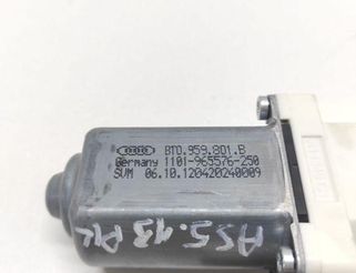 AUDI A5 8T (2007-2016) Маторчик стеклоподъемника передней правой двери 8T0959801B 33021260