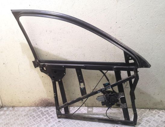 AUDI A4 B5/8D (1994-2001) Priekšējo labo durvju logu pacēlājs 33021817