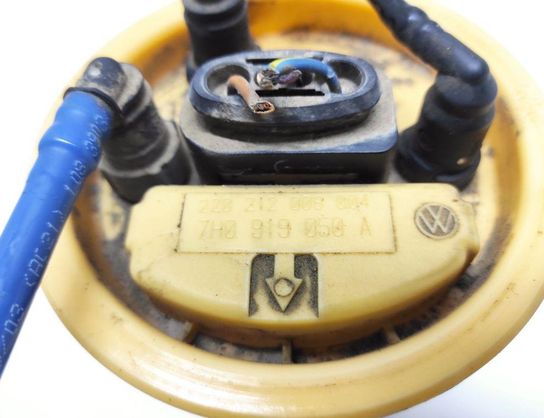VOLKSWAGEN Transporter T5 (2003-2015) In Tank Fuel Pump 7H0919050 33024475