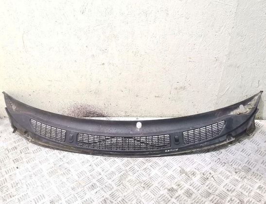 SKODA Roomster 5J  (2010-2015) Пластмасса передняя стеклоочистителей 33031069